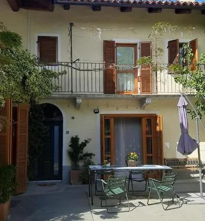 Pensión Il Giardino Del Gallo Cherasco