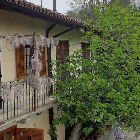 Il Giardino Del Gallo Pensión Cherasco